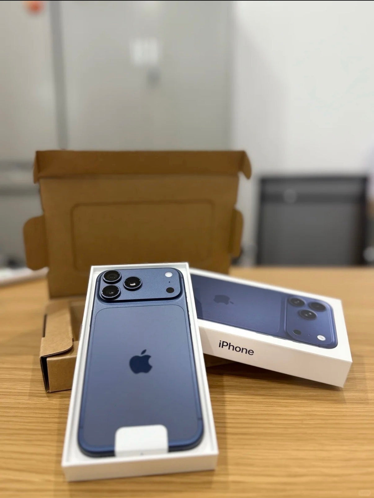 Apple iPhone 17 Pro - Multiple Colors